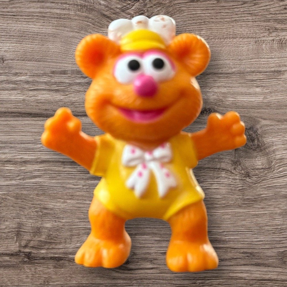 Vintage Muppet Babies Fozzie Bear Waka Waka Mini Figure 1986